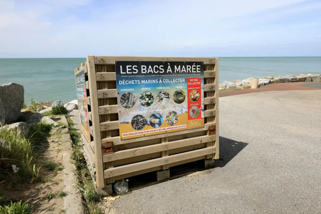 Photo d'un Bac à Marée, déchets marins à collecter